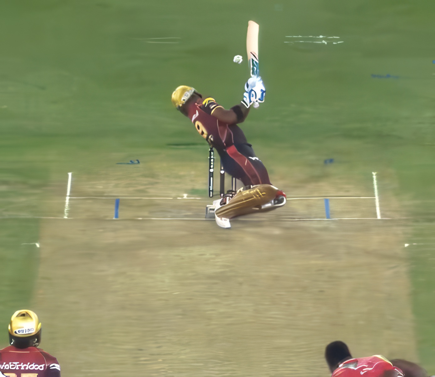 WATCH, CPL । Romario Shepherd's short-pitched delivery hits Nicholas Pooran's helmet grill, leaving shocked